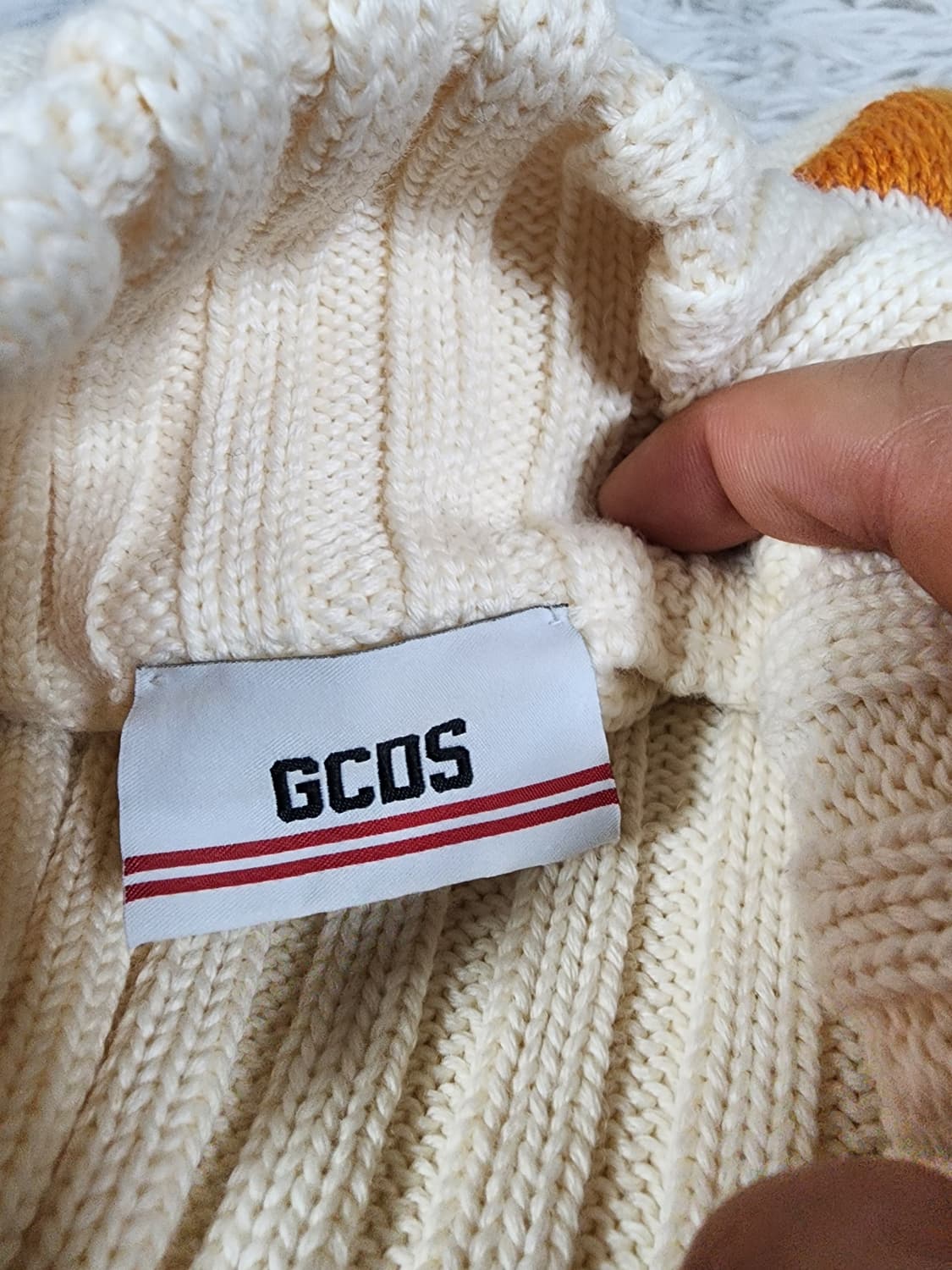 GCDS 벅스 버니 터틀넥 스웨터 상품이미지4