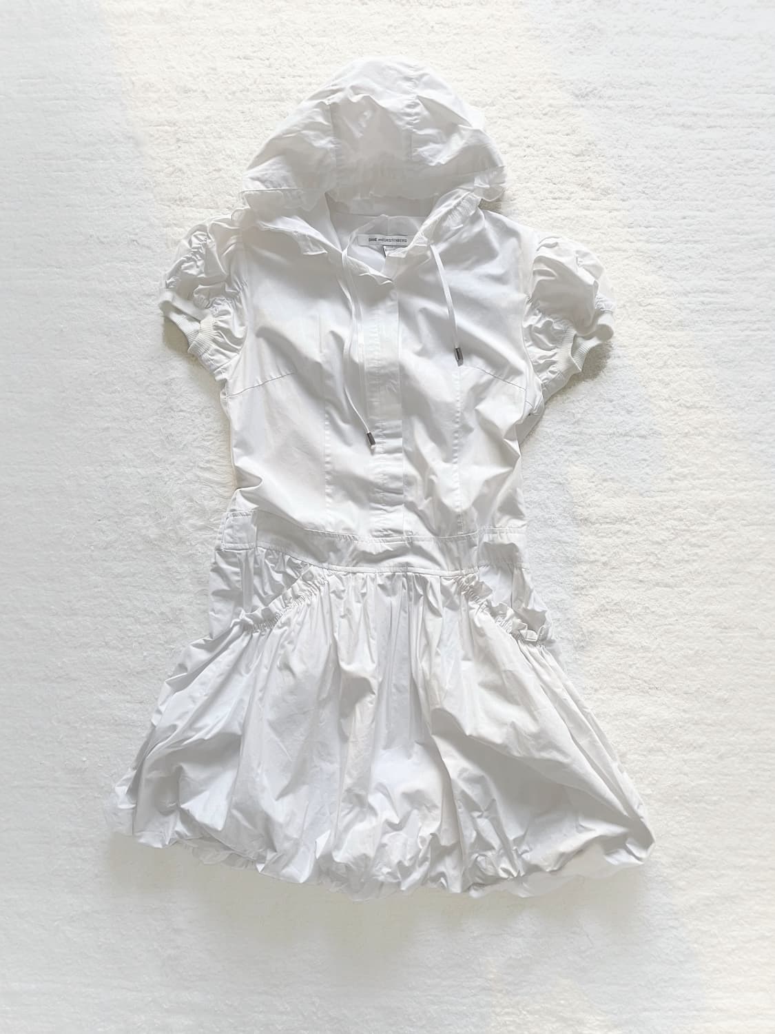 후드 러플 미니 드레스 상품이미지1