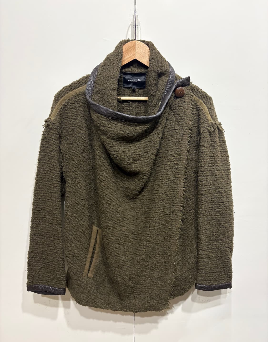 이자벨마랑 램 레더 숄 카라 랩 니트 자켓 상품이미지1