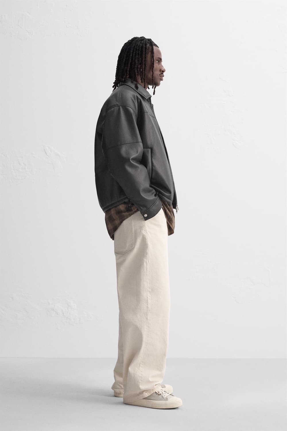 자라 페이크 레더 블랙 자켓 상품이미지2