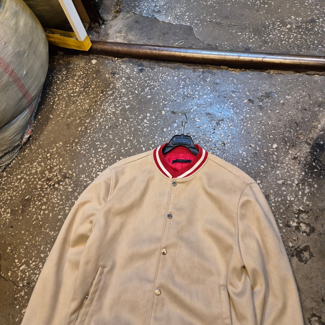 XL(착샷잇음) 베이지 슬림핏 스웨이드 블루종자켓  상품이미지7