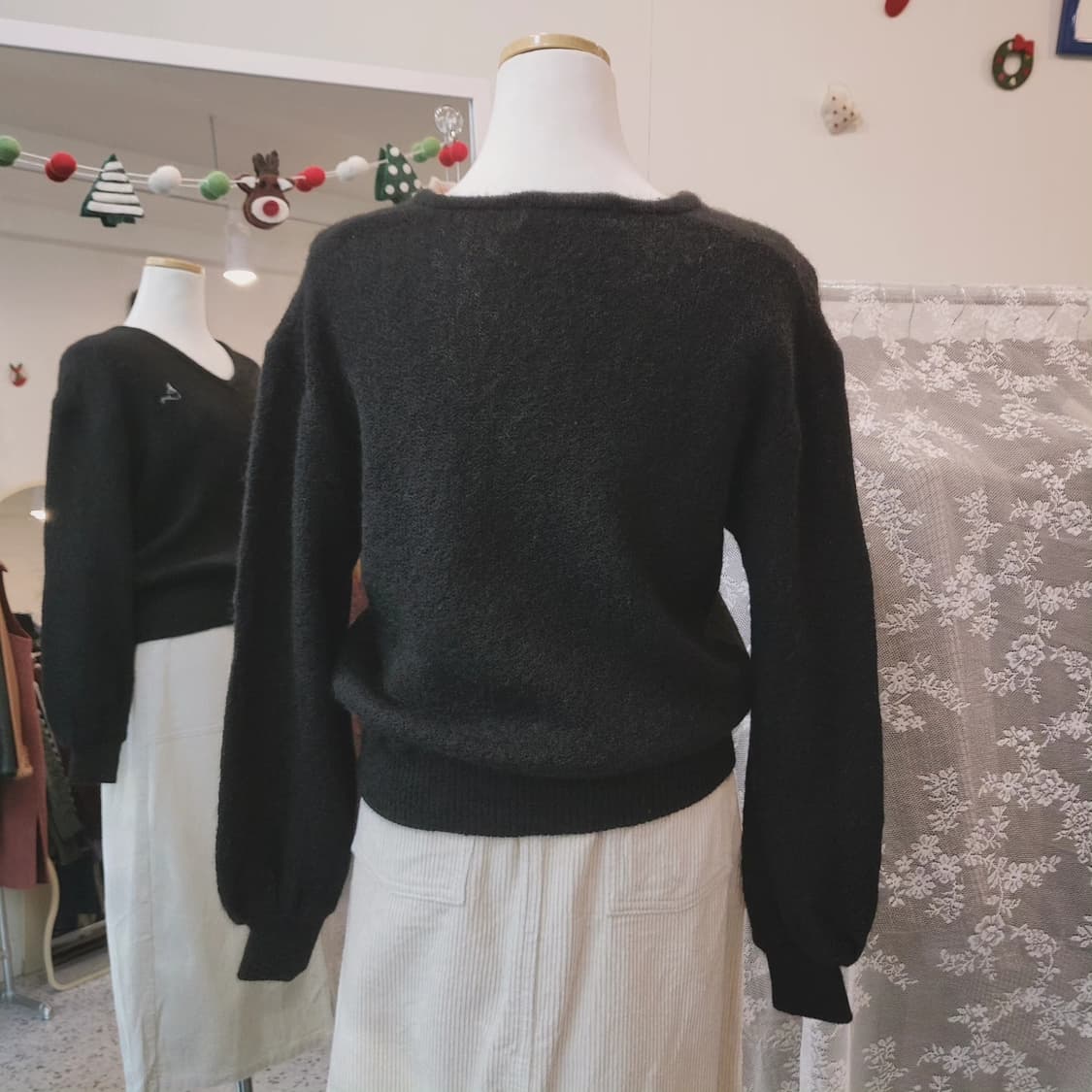 Troy bros 뉴울 블랙 브이넥 니트 상품이미지8