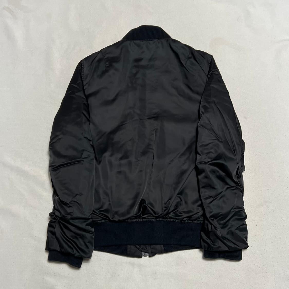 32 아크네 스튜디오 블랙 나일론 봄버 자켓 상품이미지3
