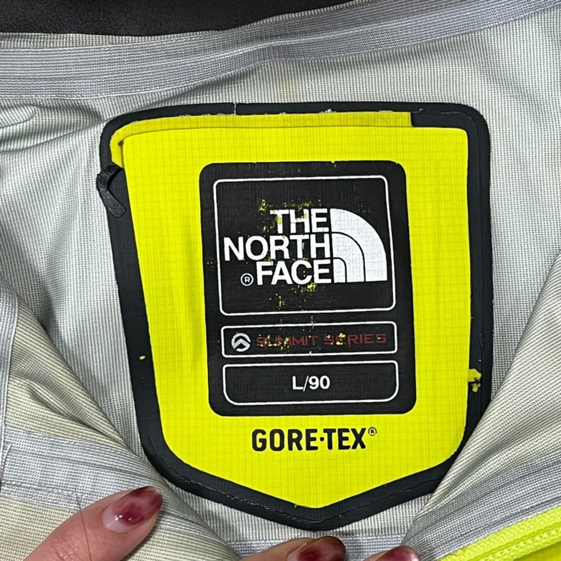 노스페이스 써밋시리즈 고어텍스 바람막이 v0690 상품이미지9