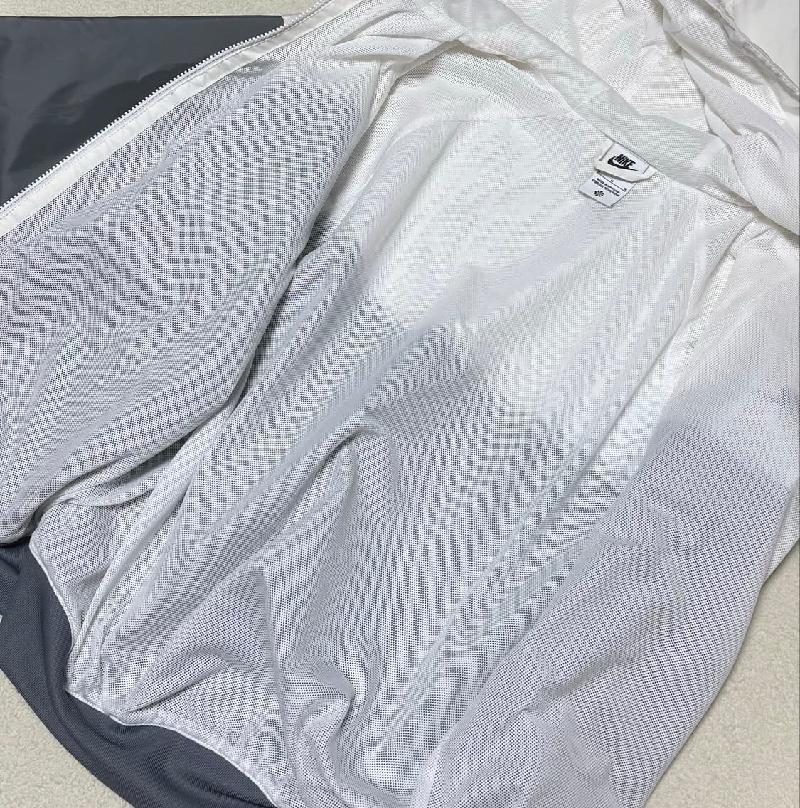 나이키 테크팩 아이보리 카키 윈드러너 후드집업  상품이미지7