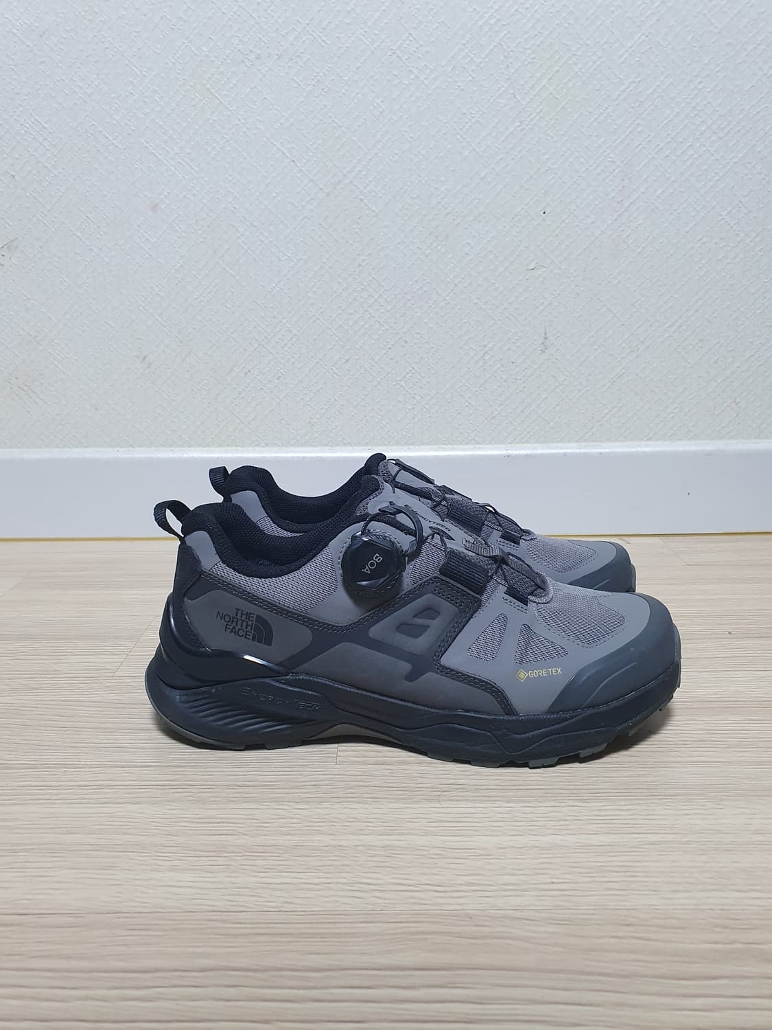 노스페이스 고어텍스 트레킹화 245 상품이미지1
