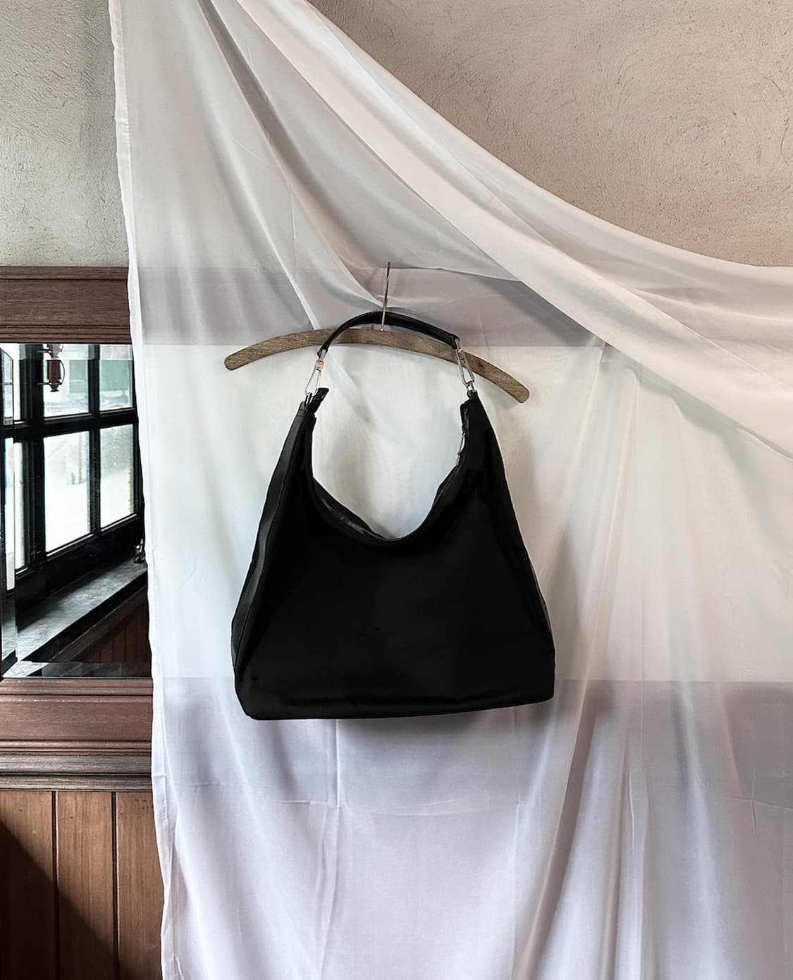 GUCCI one-shoulder nylon bag 상품이미지5