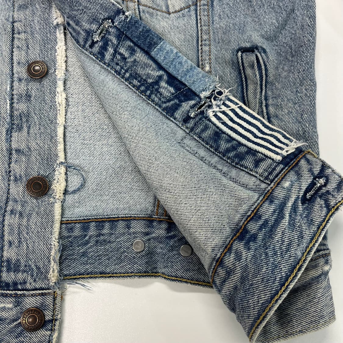 [S 국내 98-100] 리바이스 빈티지 패치워크 데님 트러커 자켓 상품이미지6