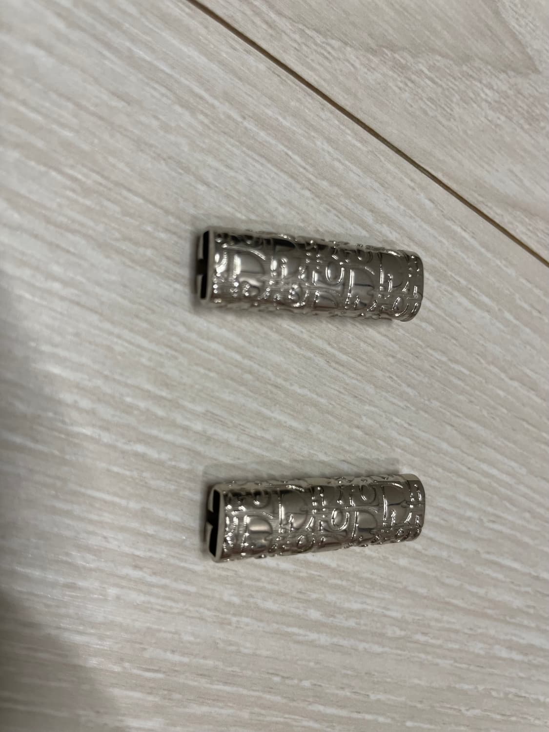 디올 오블리크 참 슈즈 끈 장식 한쌍 상품이미지2