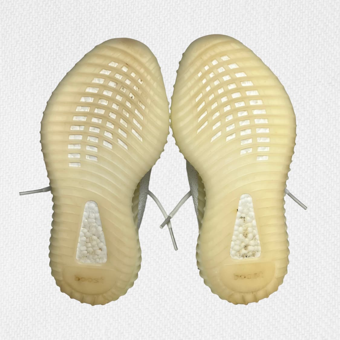 240 이지 부스트 350v2 트리플 화이트 상품이미지7