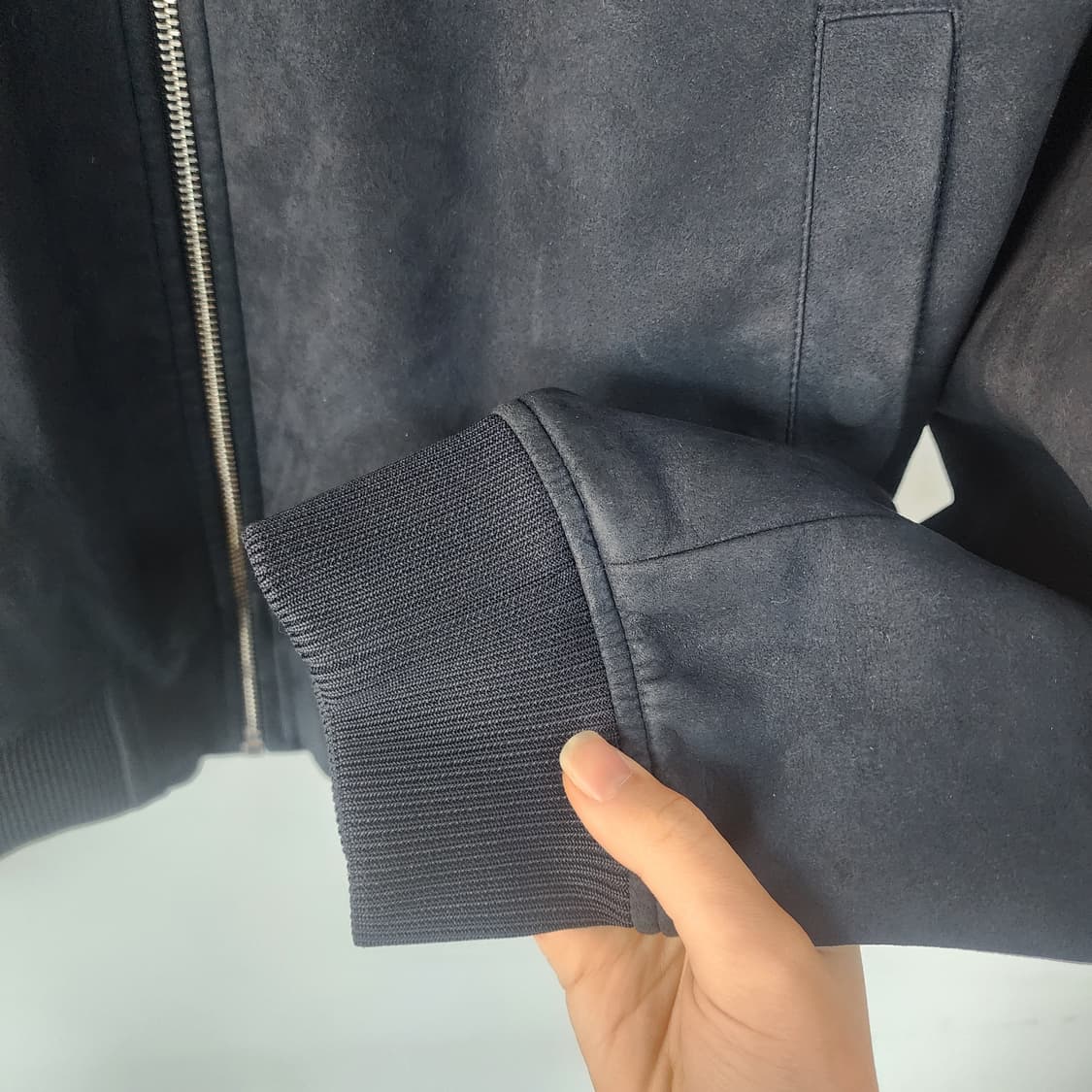 클럽모나코 에코 스웨이드 블랙 봄버 자켓 상품이미지3