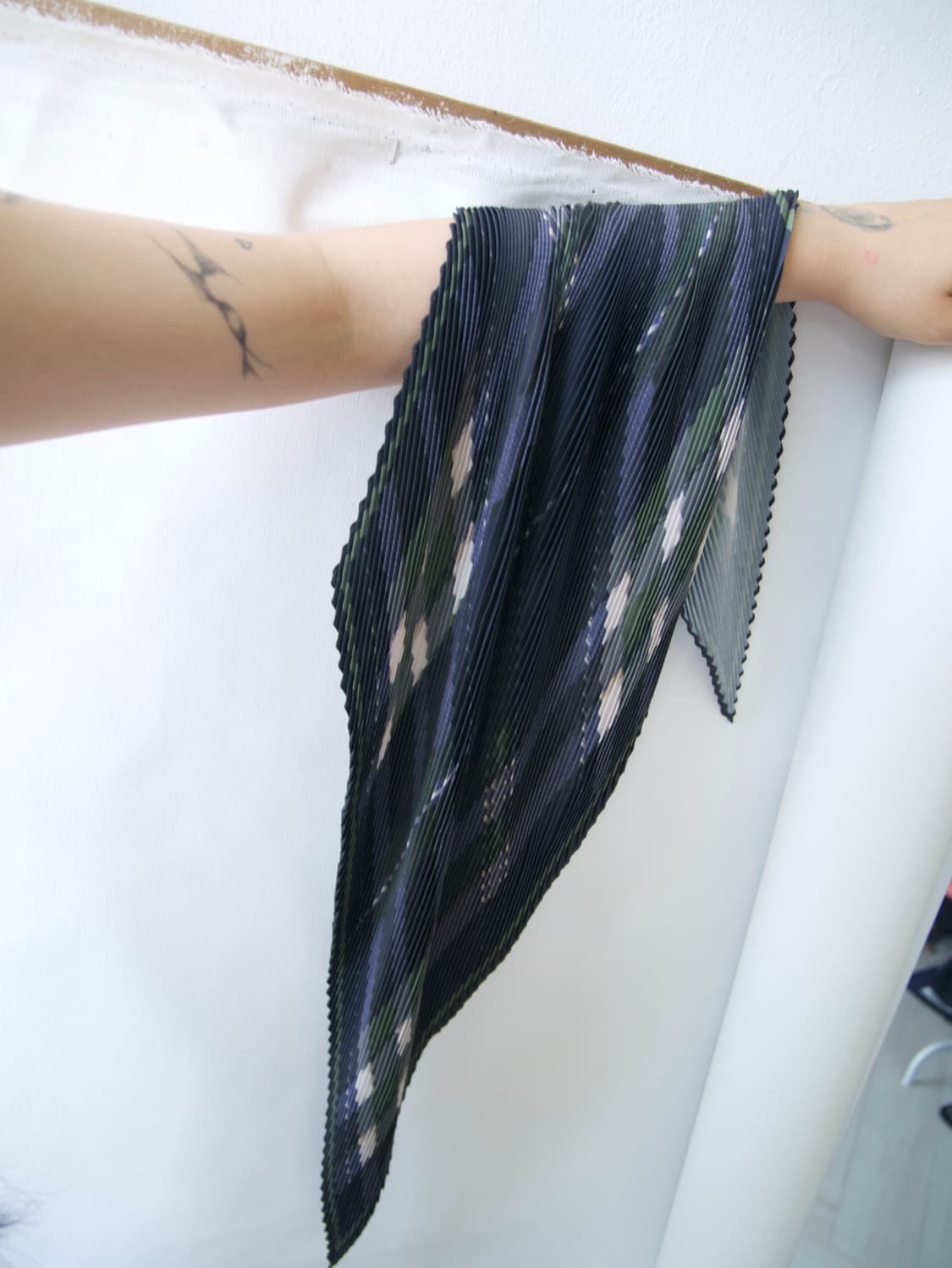check pleats scarf - 상품이미지5