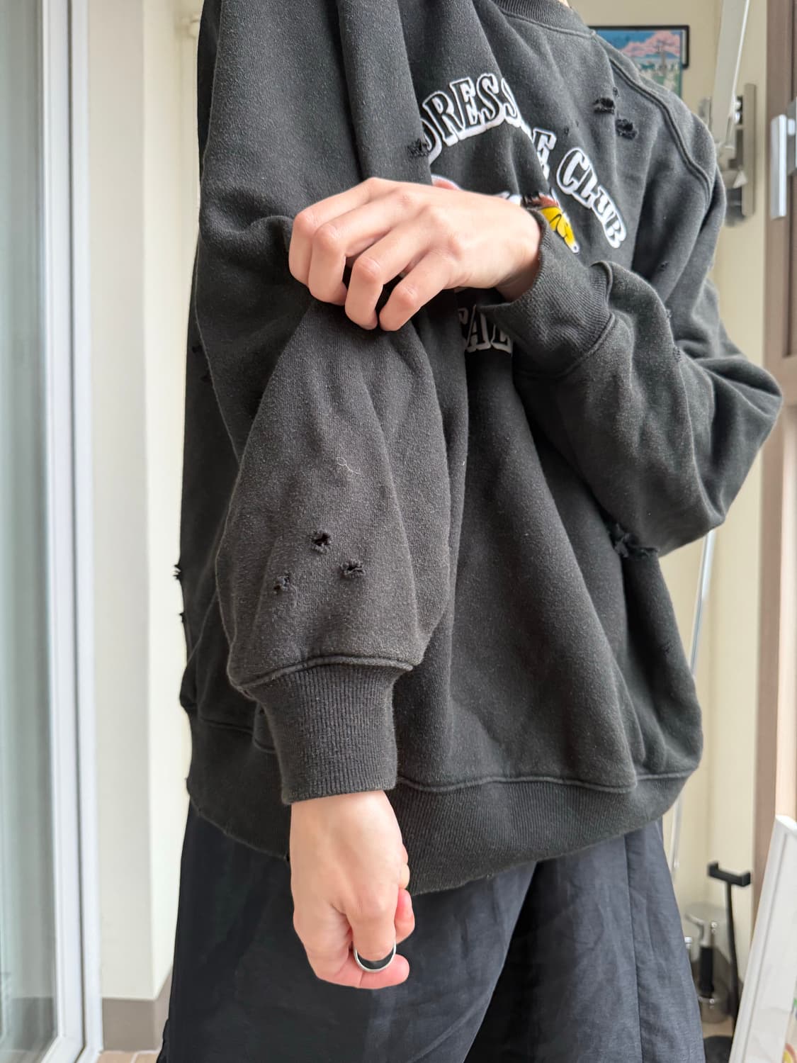 프릭스스토어 데미지 맨투맨 상품이미지8