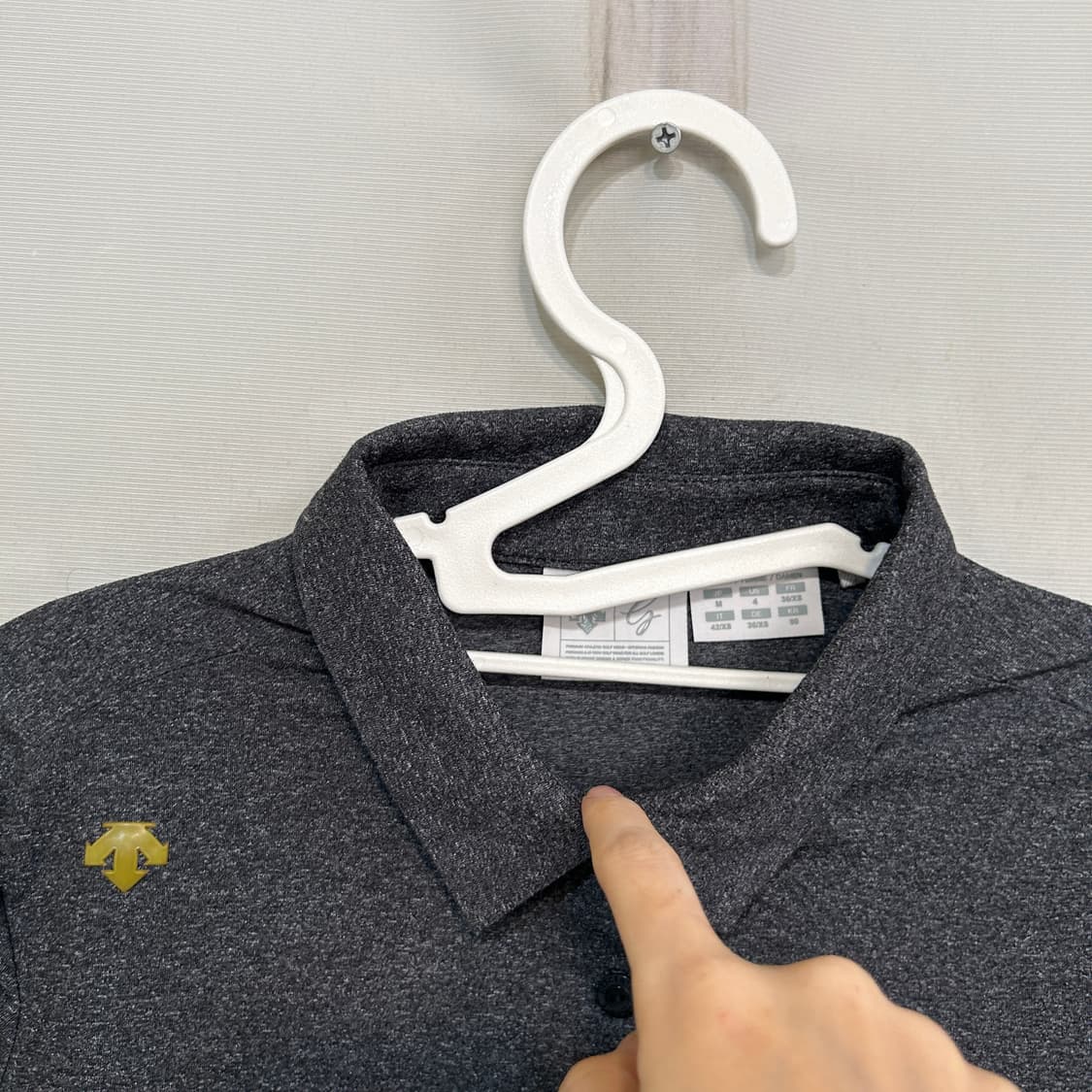 데상트 여성 카라 티셔츠 90 상품이미지2