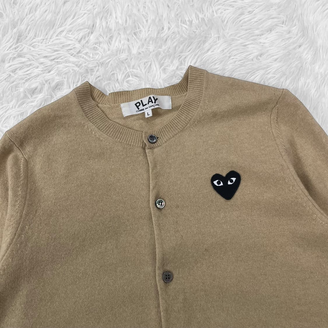 꼼데가르송 블랙 하트 와펜 리운드 가디건 니트 베이지 상품이미지3