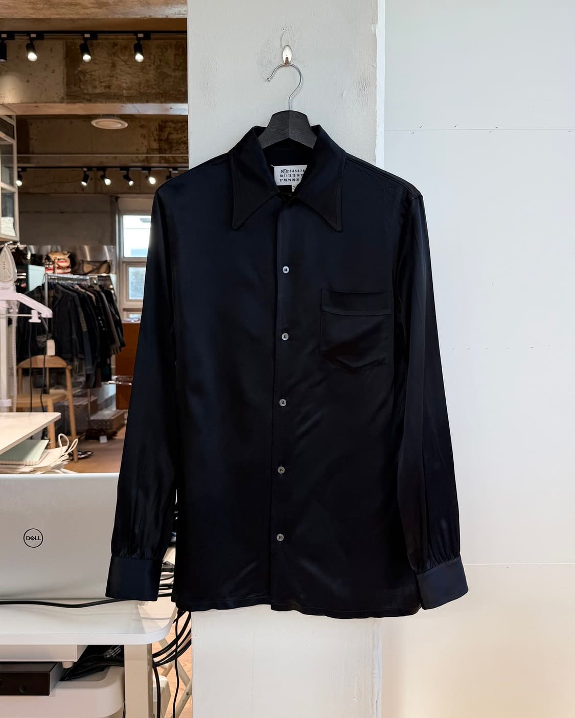 메종마르지엘라 블랙 아세테이트 새틴 백스티치 셔츠 상품이미지2