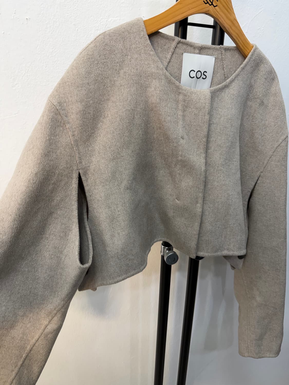 정품) COS 코스 베이지색 크롭자켓 M/L 상품이미지2