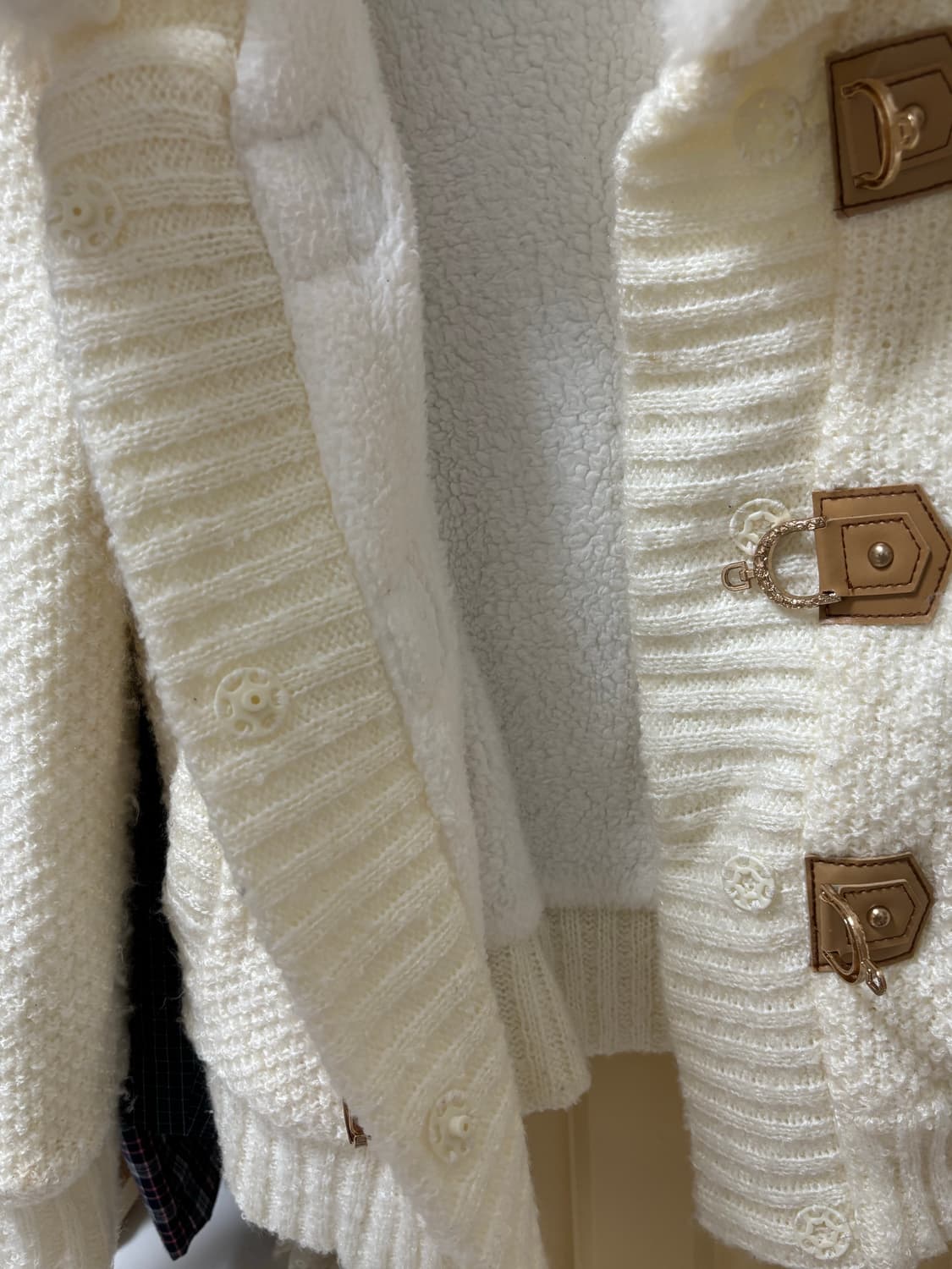 세실맥비 아이보리 퍼 니트자켓 갸루 상품이미지3