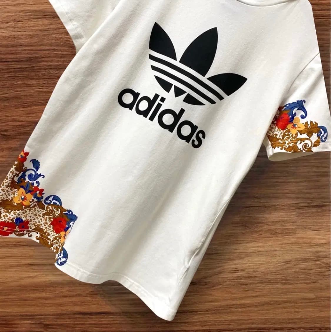 아디다스 X HER Studio London 플라워 반팔티 S 상품이미지2