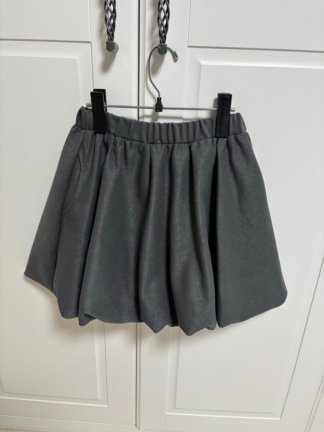 블랙업 벌룬스커트 상품이미지2