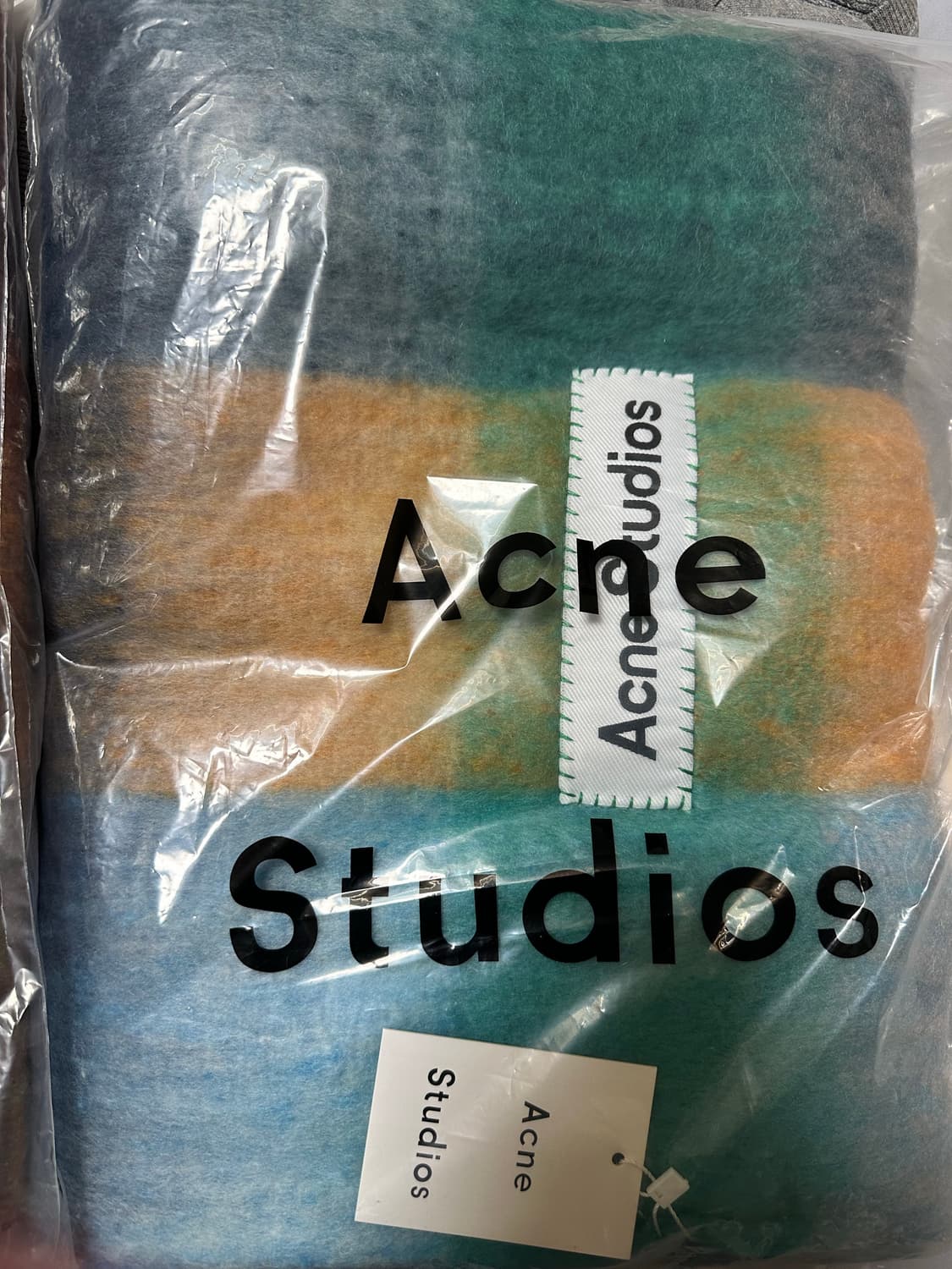 아크네 스튜디오 모헤어울체크 머플러 남여공용 상품이미지3