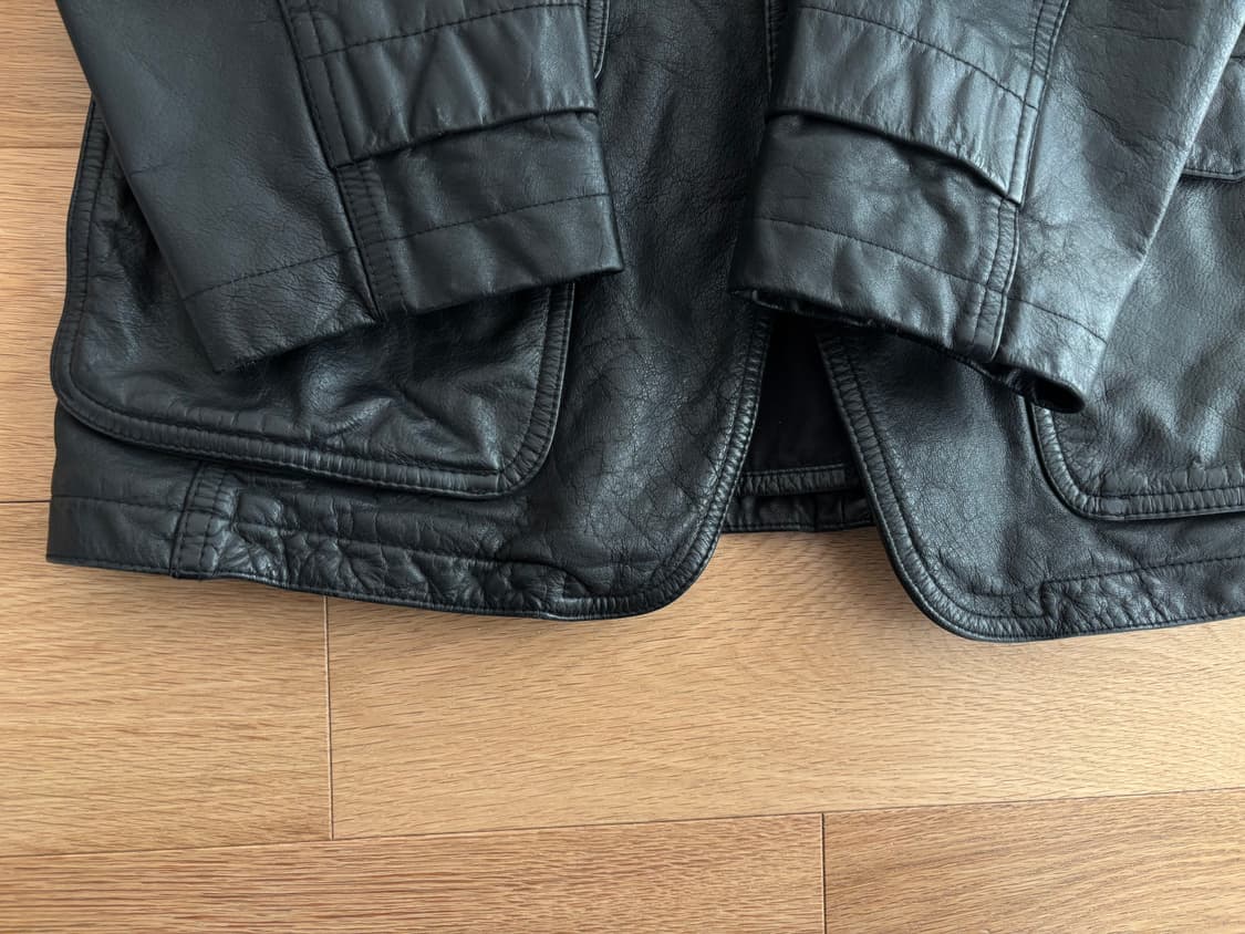 C.P. 컴퍼니 포켓 블랙 레더 자켓 상품이미지5