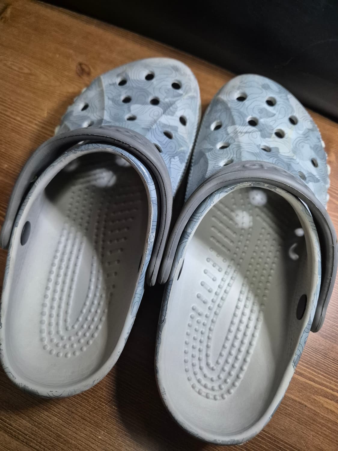 크록스 카모 패턴 클로그 M5/W7 240 상품이미지3