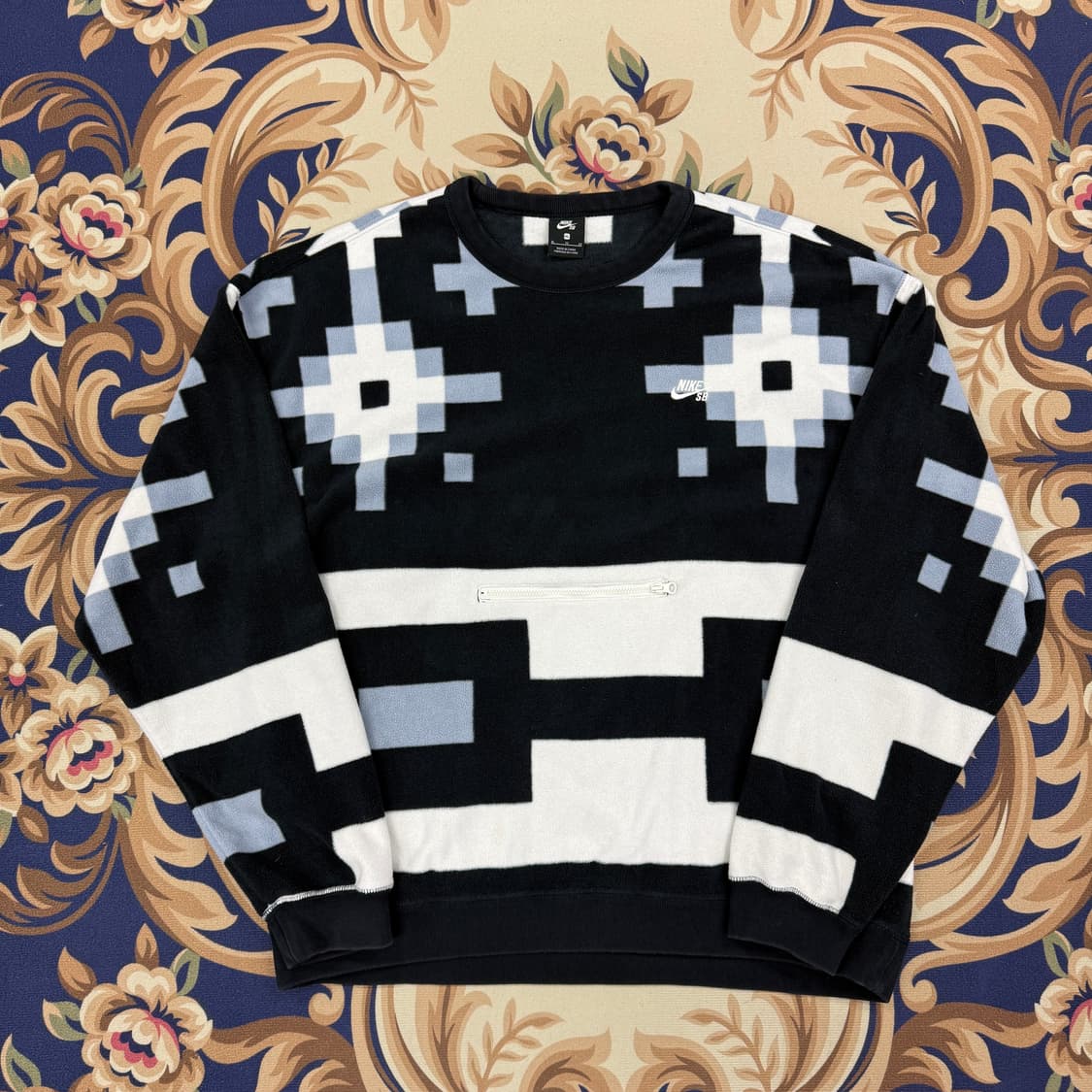 (XL)나이키 SB Nike 패턴 후리스 맨투맨 상품이미지1