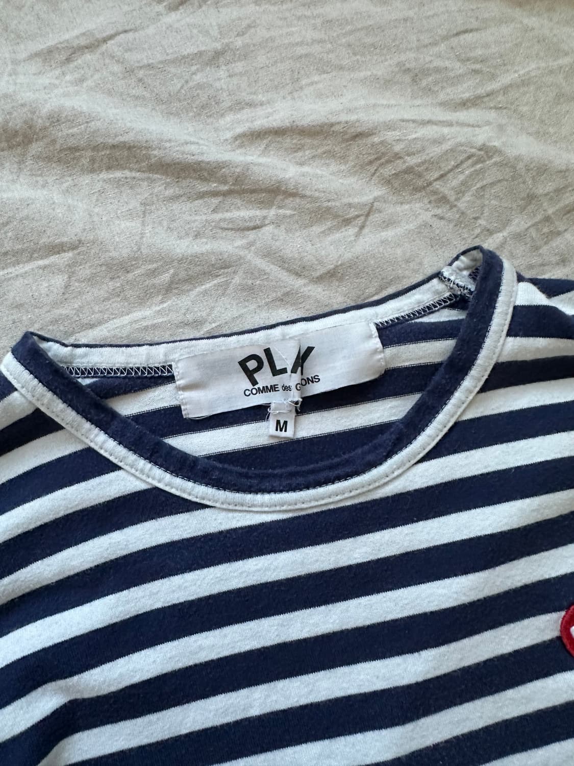 꼼데가르송 레드 와펜 스트라이프 네이비 긴팔티 AZ-T010 상품이미지6