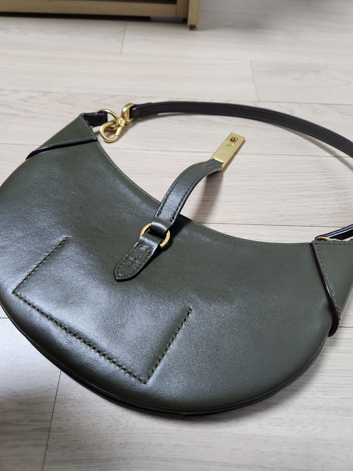 폴로 랄프로렌 ID카프스킨 미니 숄더백 상품이미지2