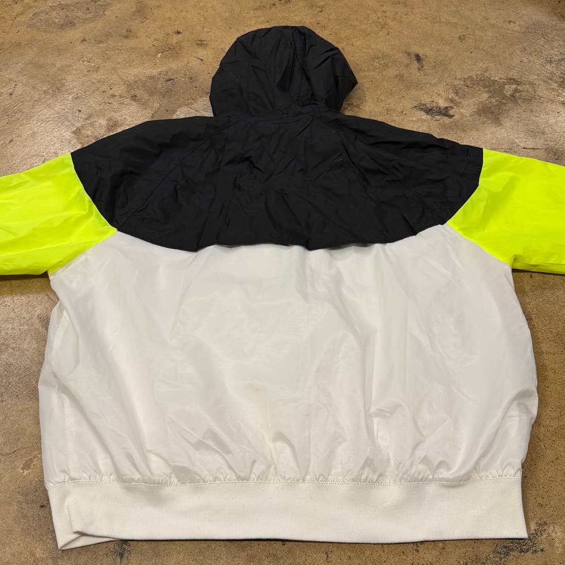 [정품/XL] 나이키 바람막이 형광 블랙 화이트 b16 상품이미지4