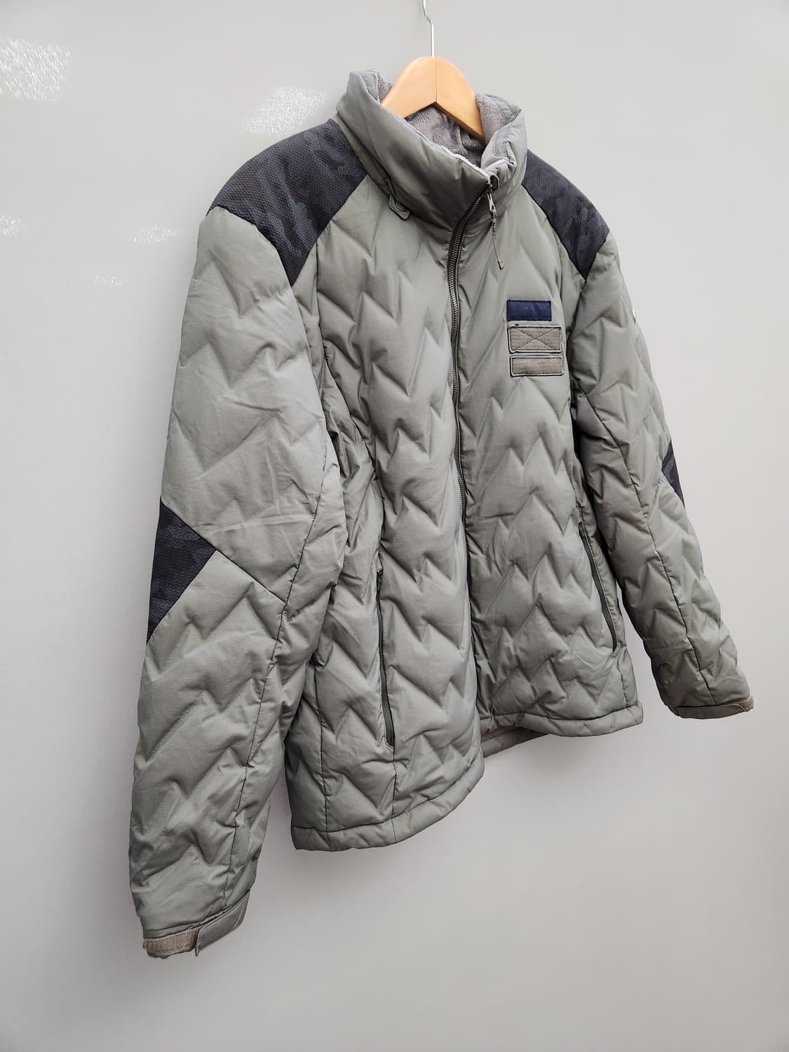 블랙야크 경량패딩 상품이미지3