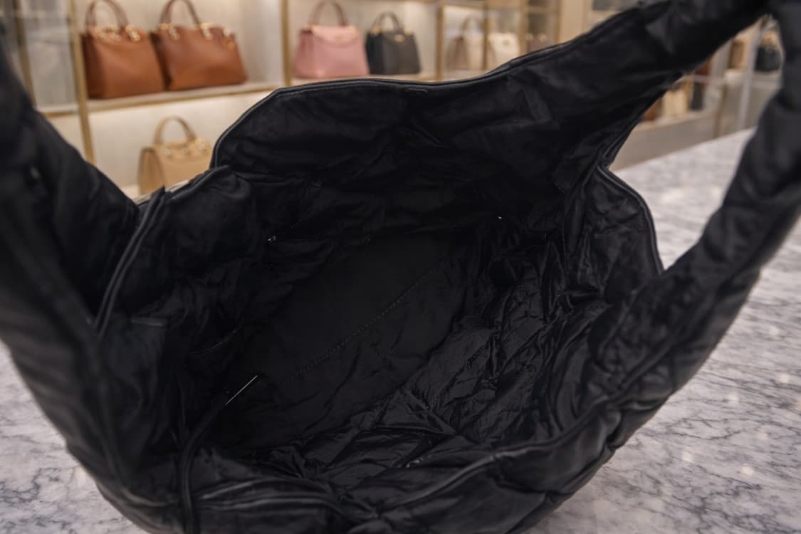 [S급] 보테가 베네타 카세트 토트백 판매합니다!!! 상품이미지3