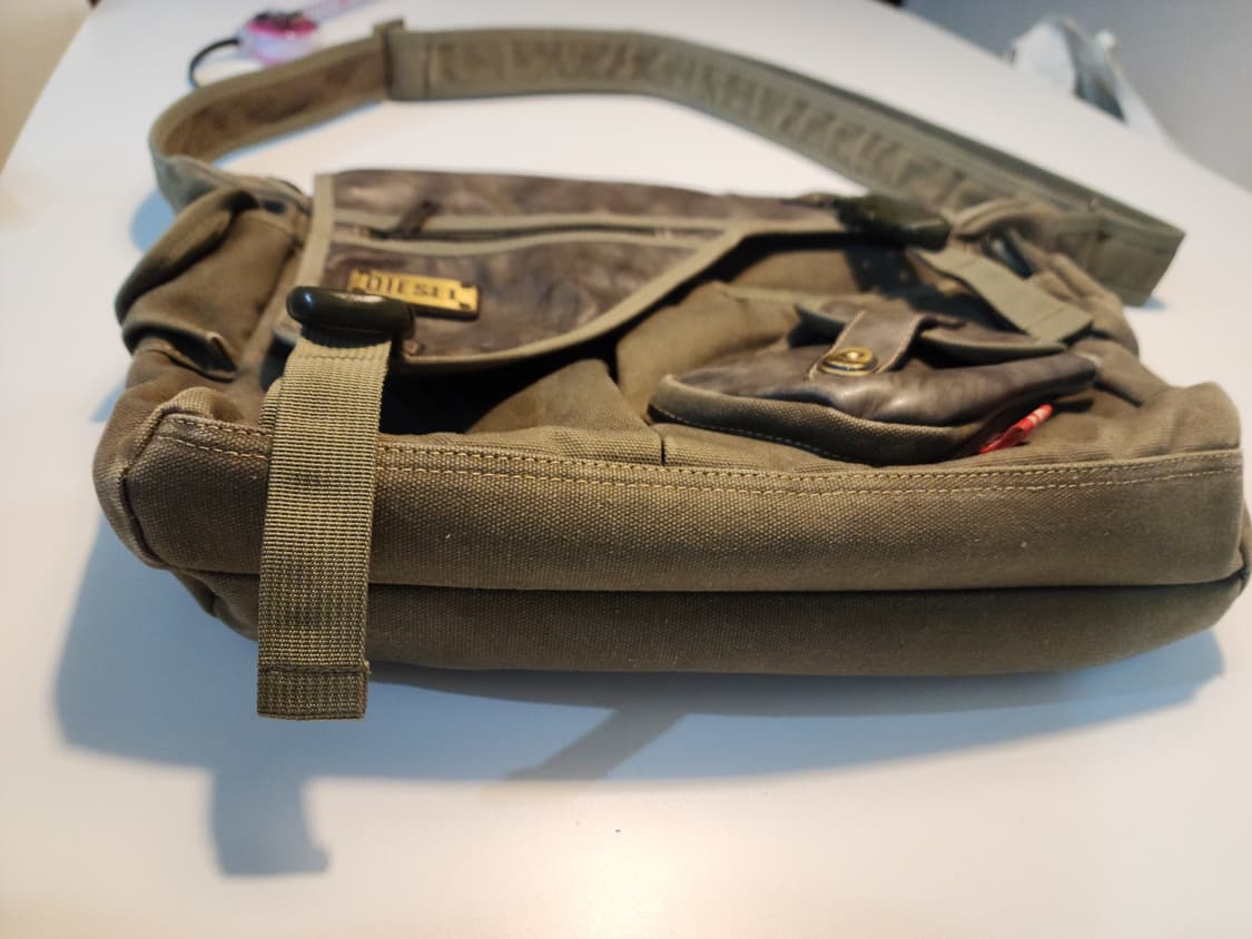 DIESEL 디젤 밀리터리 풍 크로스백 메신저백 상품이미지8