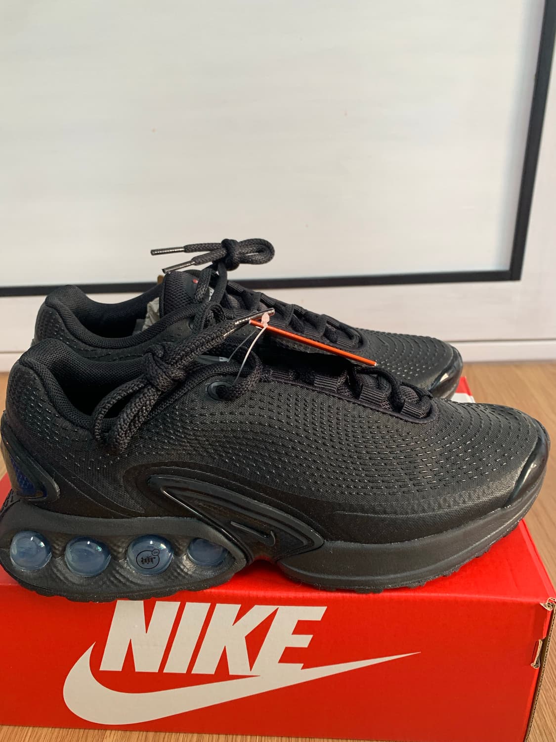 나이키 에어맥스 DN 블랙 상품이미지1