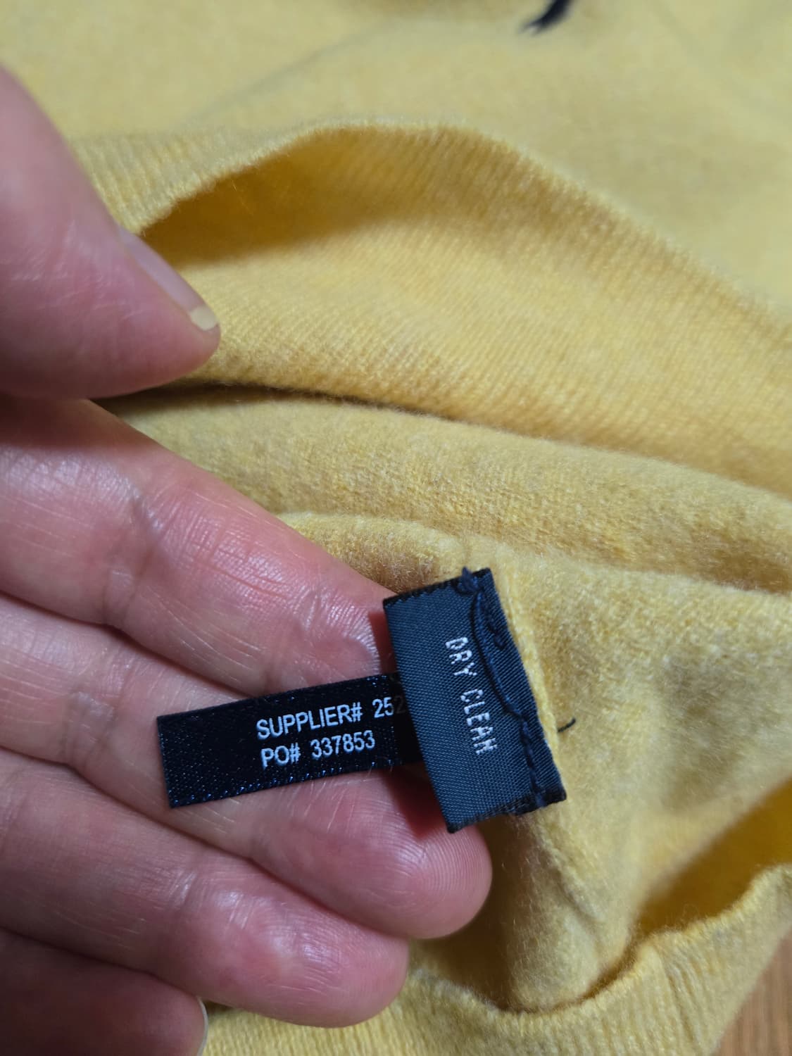 폴로 랄프로렌 여성 메리노울 브이넥 니트 상품이미지7