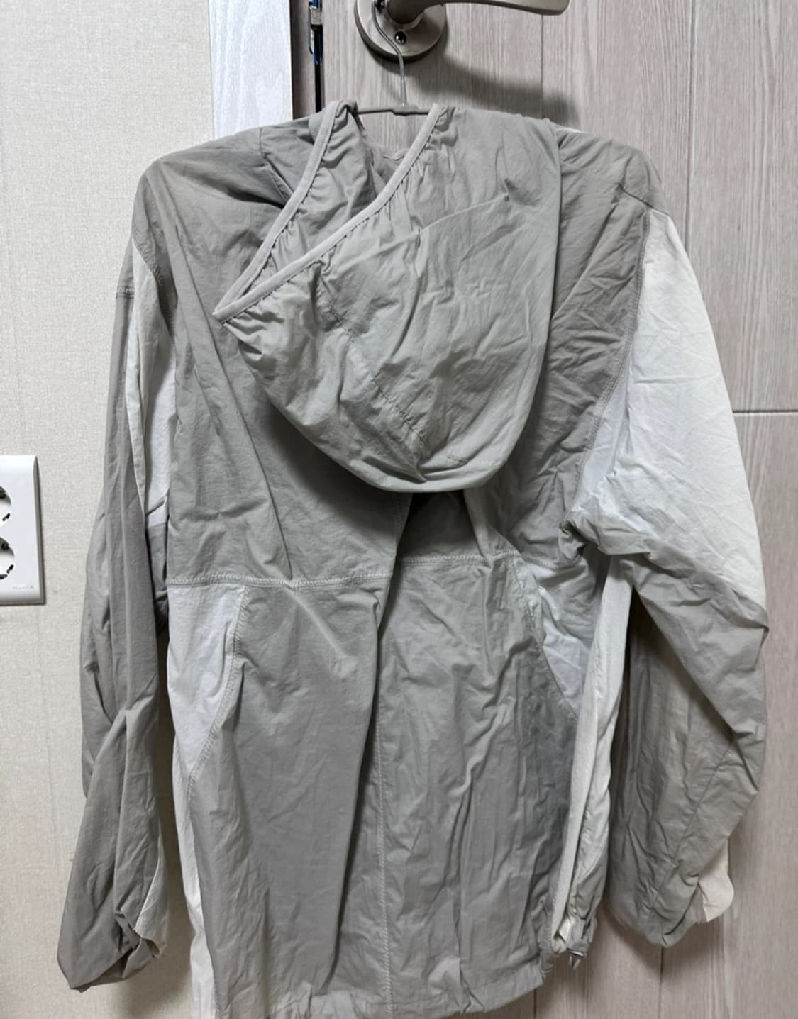 산산기어 바람막이 3사이즈 팝니다. 상품이미지3