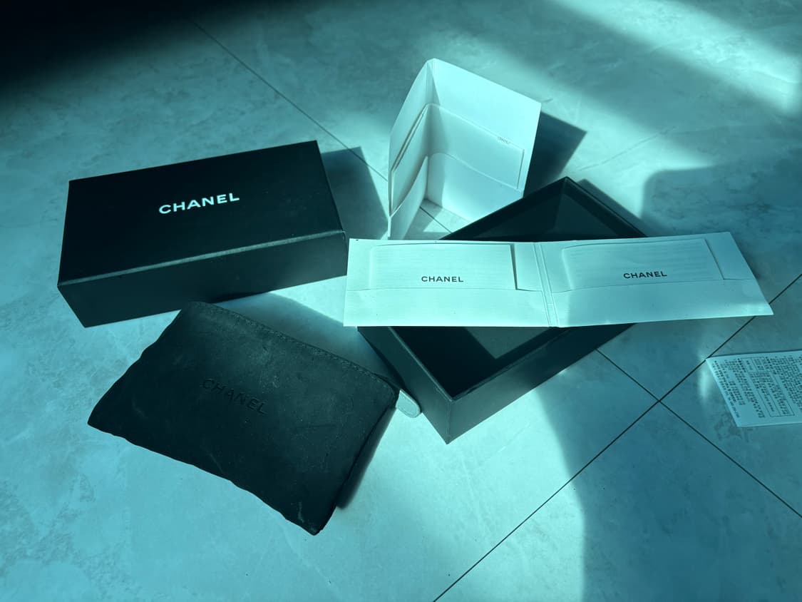 샤넬 보이 카드지갑 은장 / 그레이 / 정품 상품이미지8