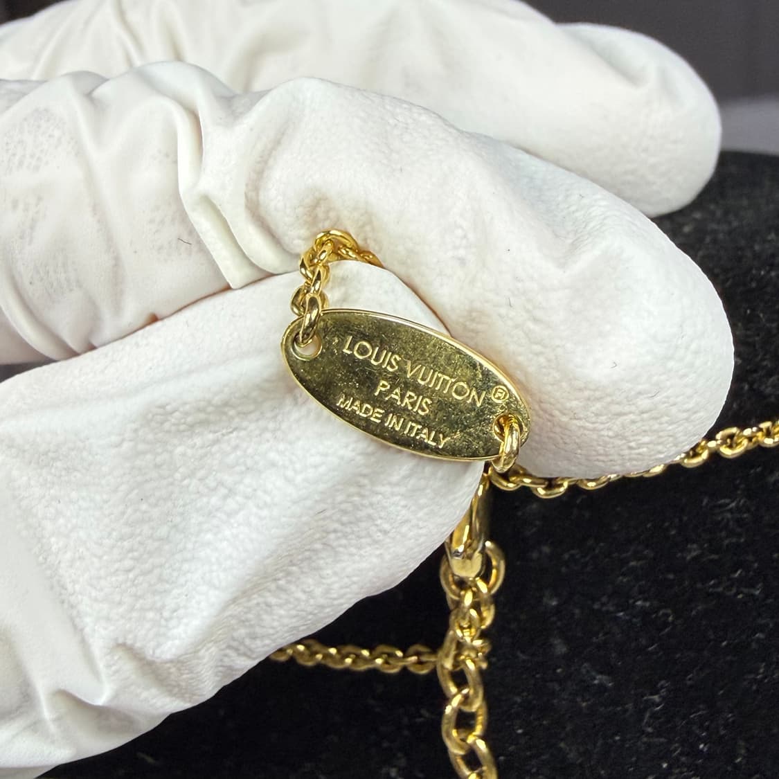 루이비통 LV 아이코닉 네클리스 골드 목걸이 M00596 상품이미지8