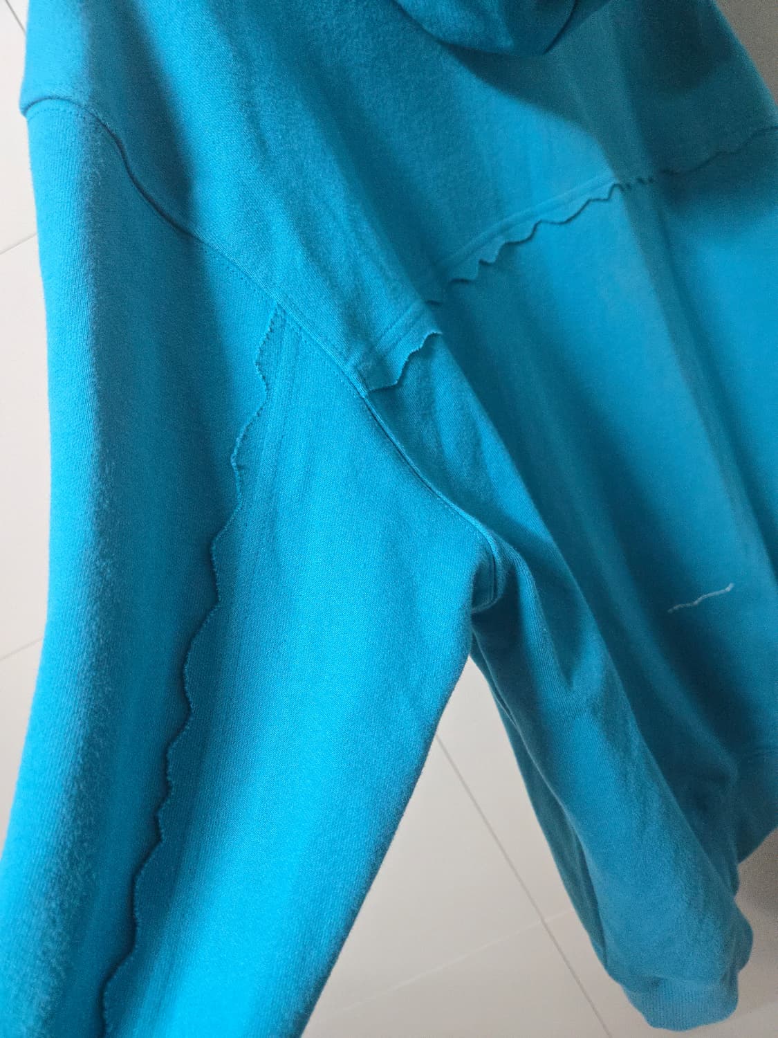 아더에러 자수로고 후드티 1 사이즈 실측 105 상품이미지8