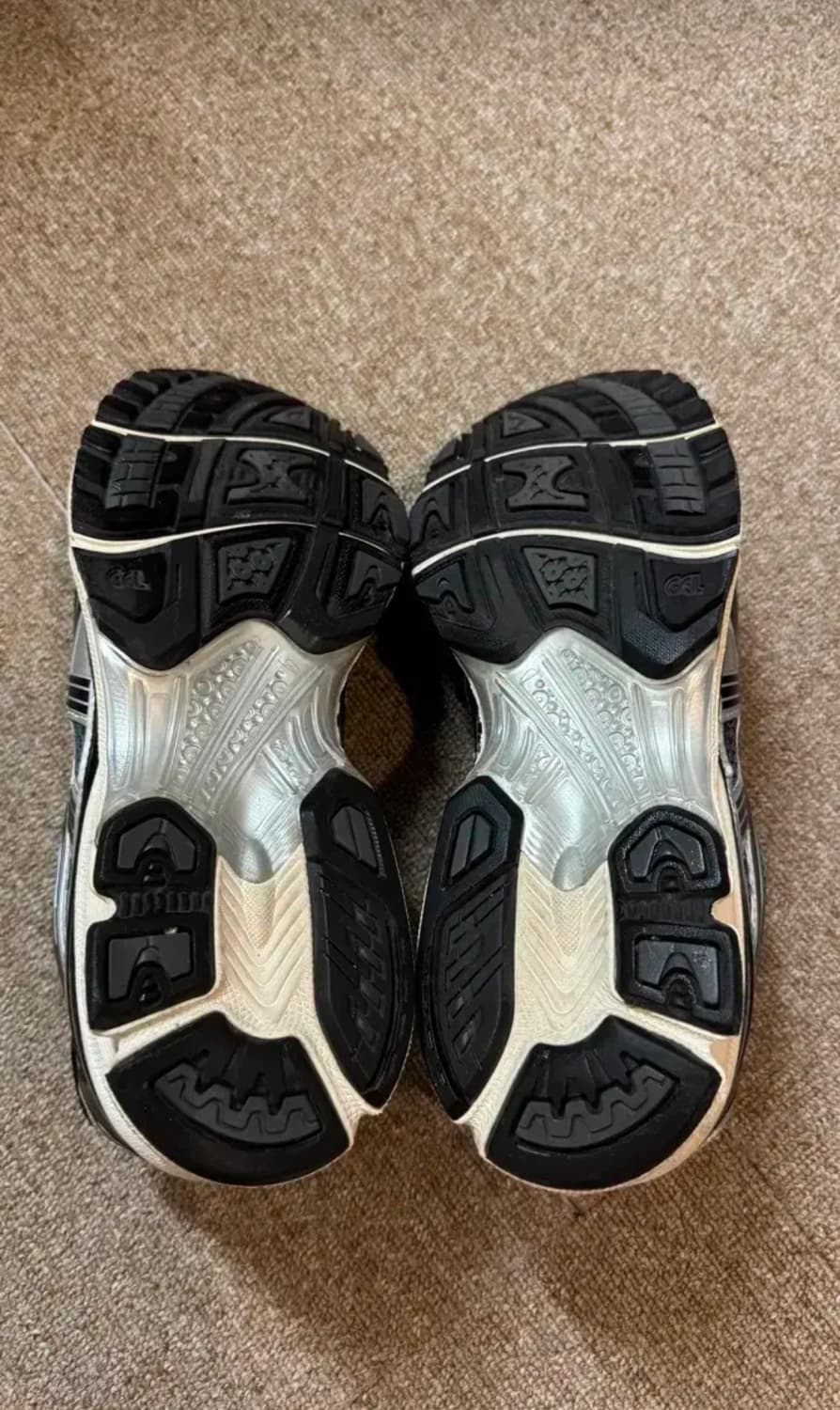 아식스 언리미티드 젤카야노 14 캐리어 그레이 블랙 상품이미지7