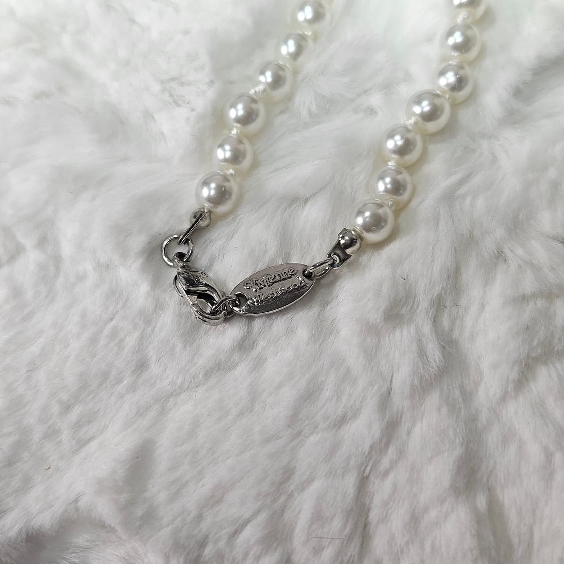 비비안웨스트우드 미니 바스 릴리프 진주 초커 실버 상품이미지4