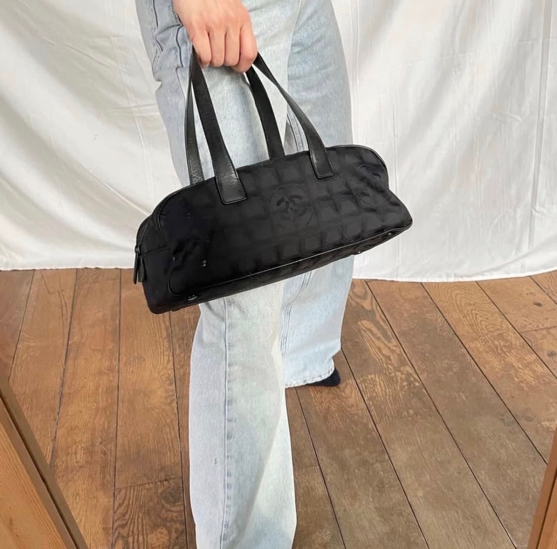 샤넬 뉴트래블라인 바게트 토트백 판매합니다. 상품이미지10