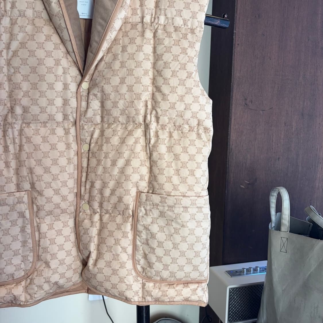 15383 - 셀린느 모노그램 다운 베스트 상품이미지4