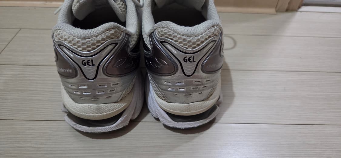 아식스 젤카야노14 크림블랙 260 상품이미지4