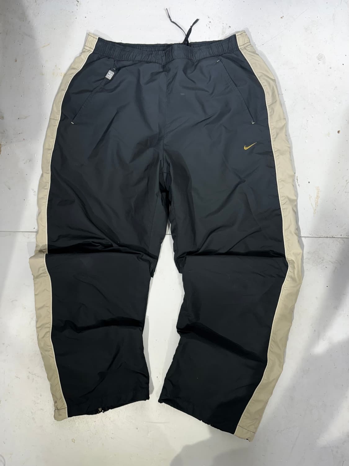 나이키 블랙 와이드 베이지 사이드 라인 트랙 팬츠 L 상품이미지4