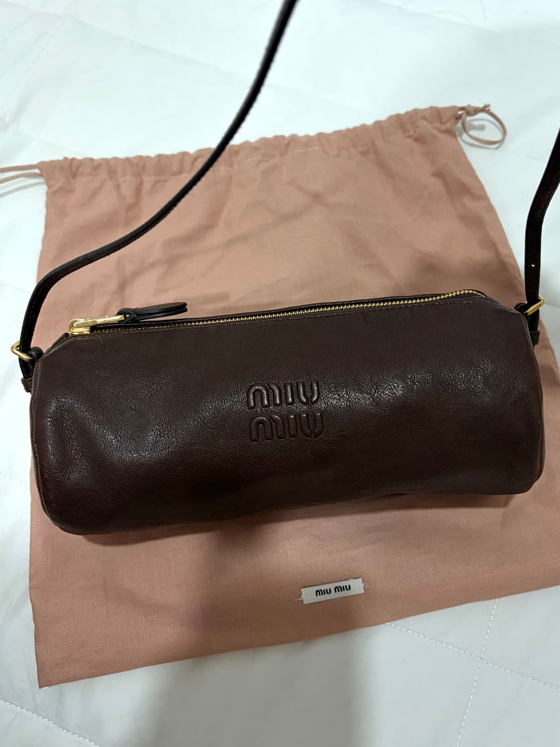 미우 미우 miumiu 나파 레더 파우치 브라운 상품이미지1