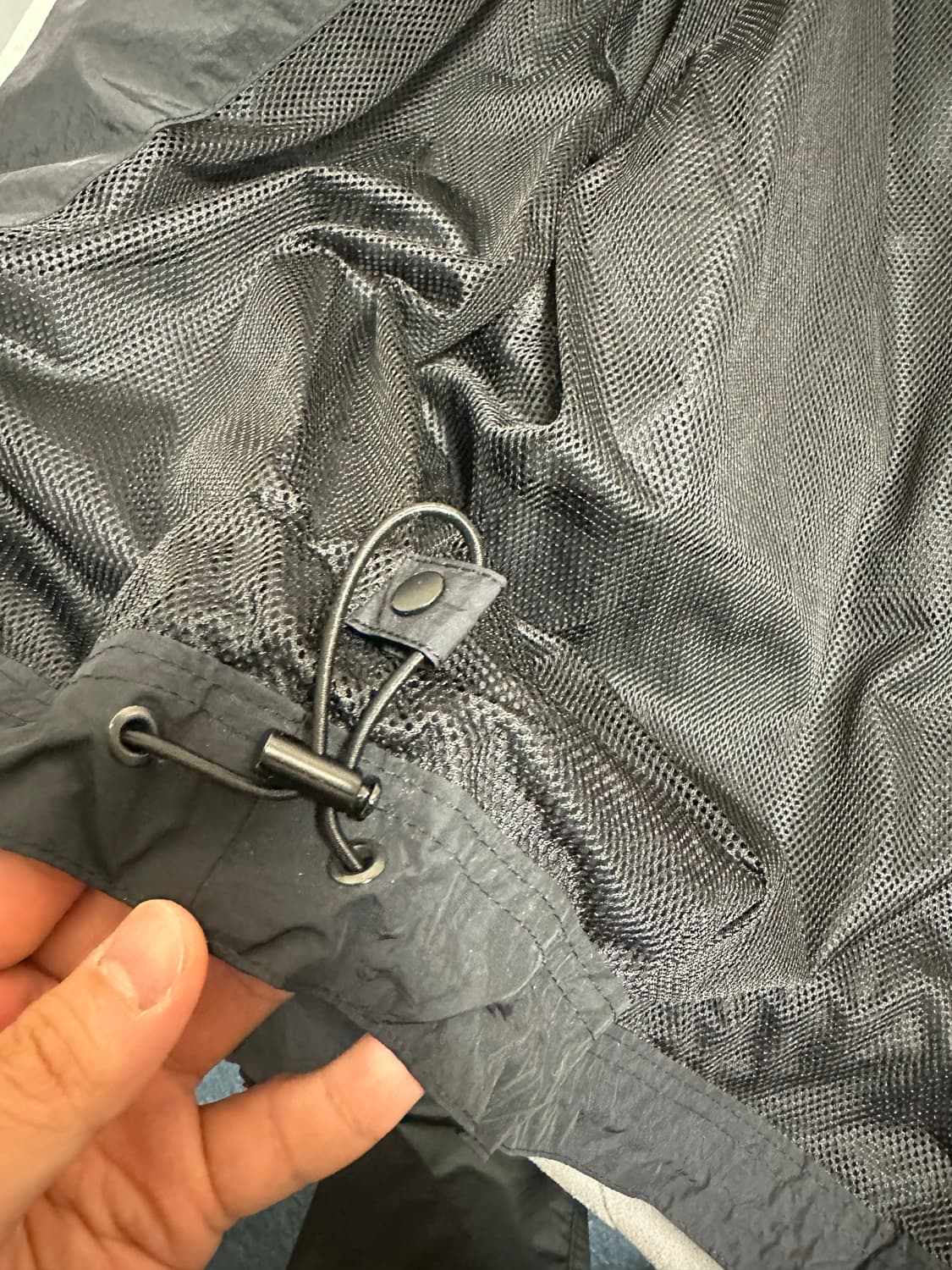 JUUN.J 준지 파이핑 디테일 미드렝스 점퍼 - 블랙 상품이미지4