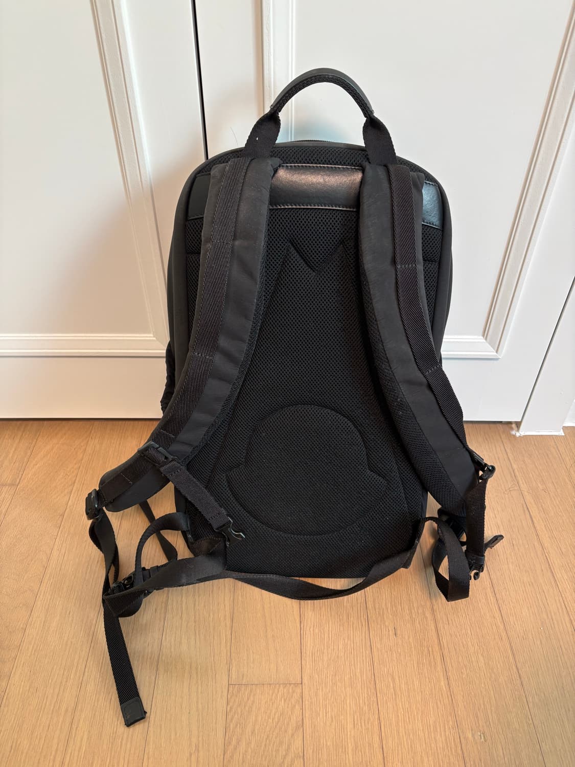 몽클레어 백팩 블랙 상품이미지2