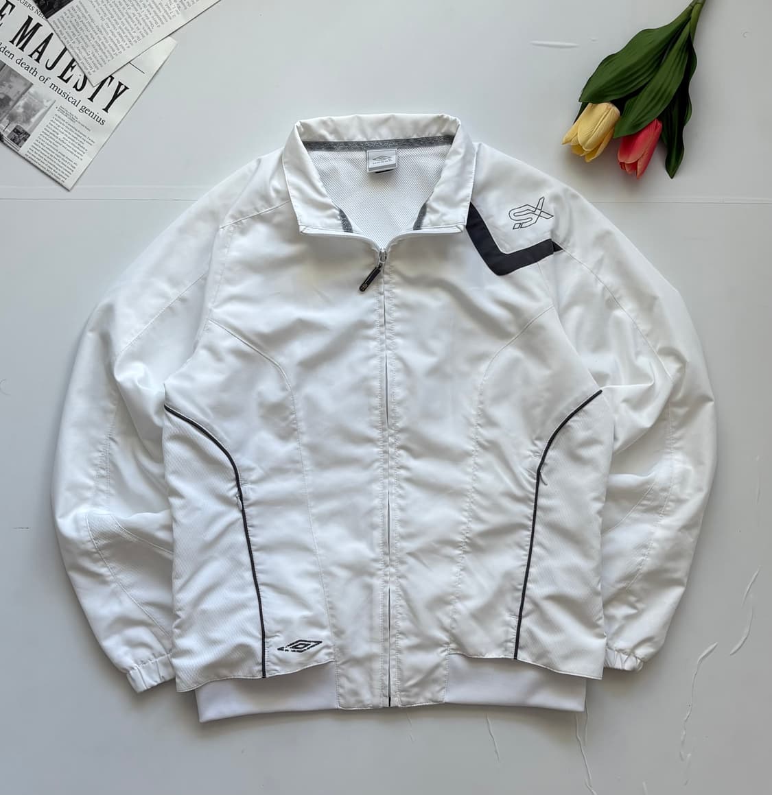 엄브로 화이트 바람막이 상품이미지2